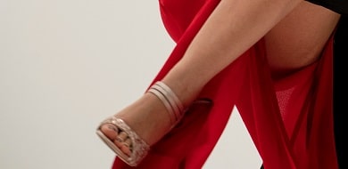 Detalle del zapato de mujer bailando tango